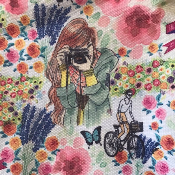 Miquelrius Tote by Jordi Labanda - Picture 2 of 6